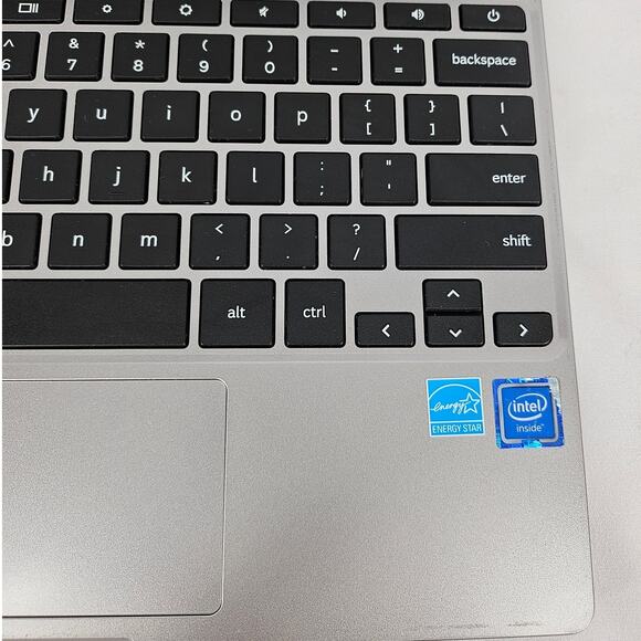 SAMSUNG CHROMEBOOK 4 LAPTOP 11.6" SCREEN INTEL CELERON 4GB RAM 32GB SSD SILVER - Picture 3 of 11